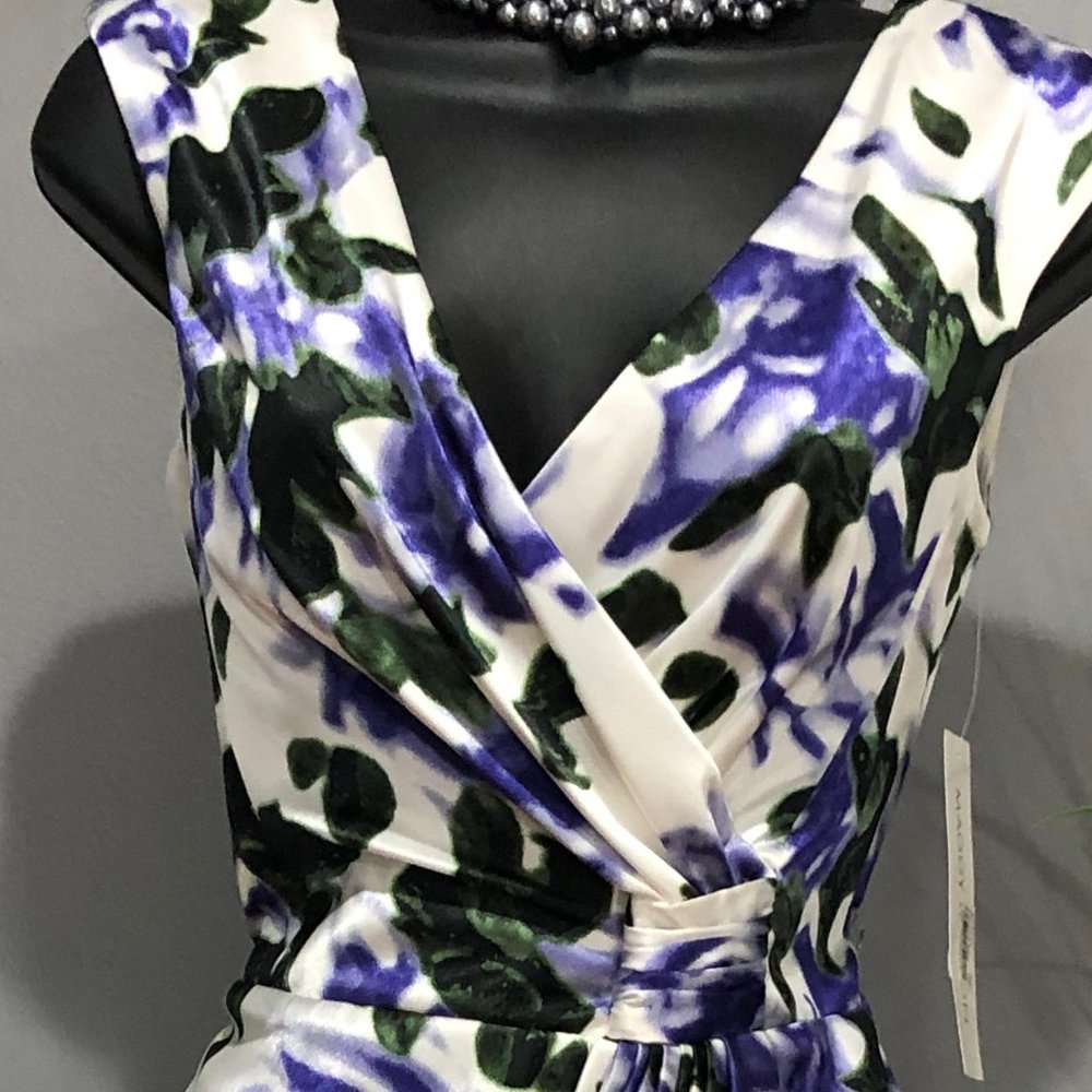 CASUAL DRESS - Picture 6 of 13
